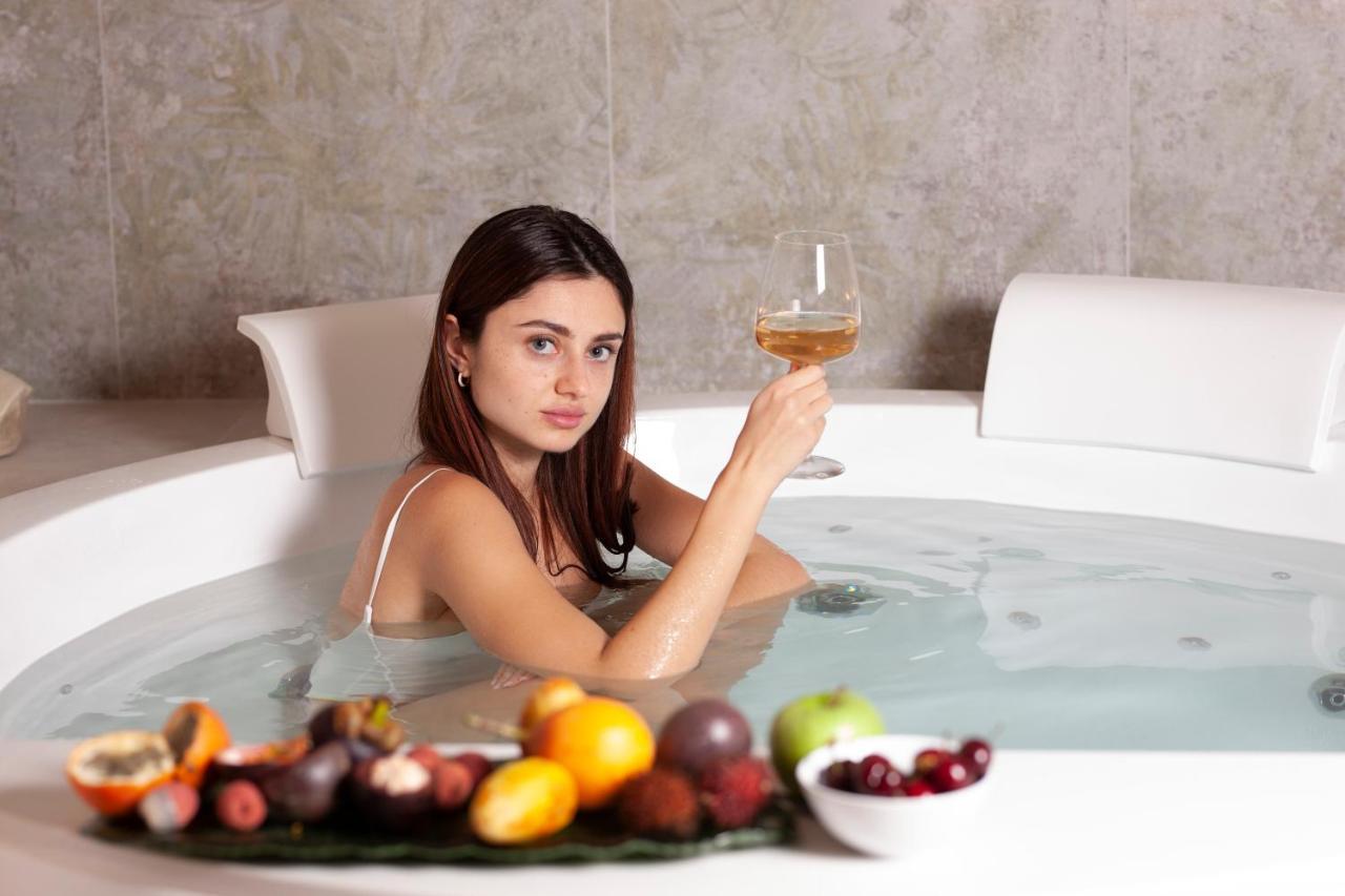 Je T'Aime Luxury Suite And Relax Conversano Ngoại thất bức ảnh